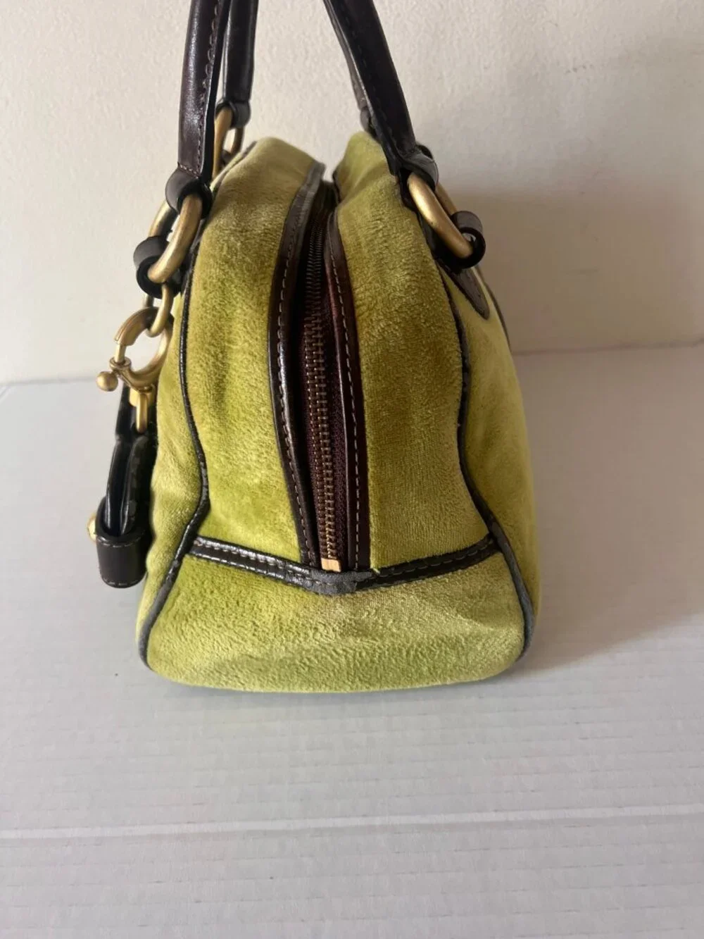Y2K JUICY COUTURE BOWLER VELOUR SMALL EMBROIDERED SATCHEL BAG GREN